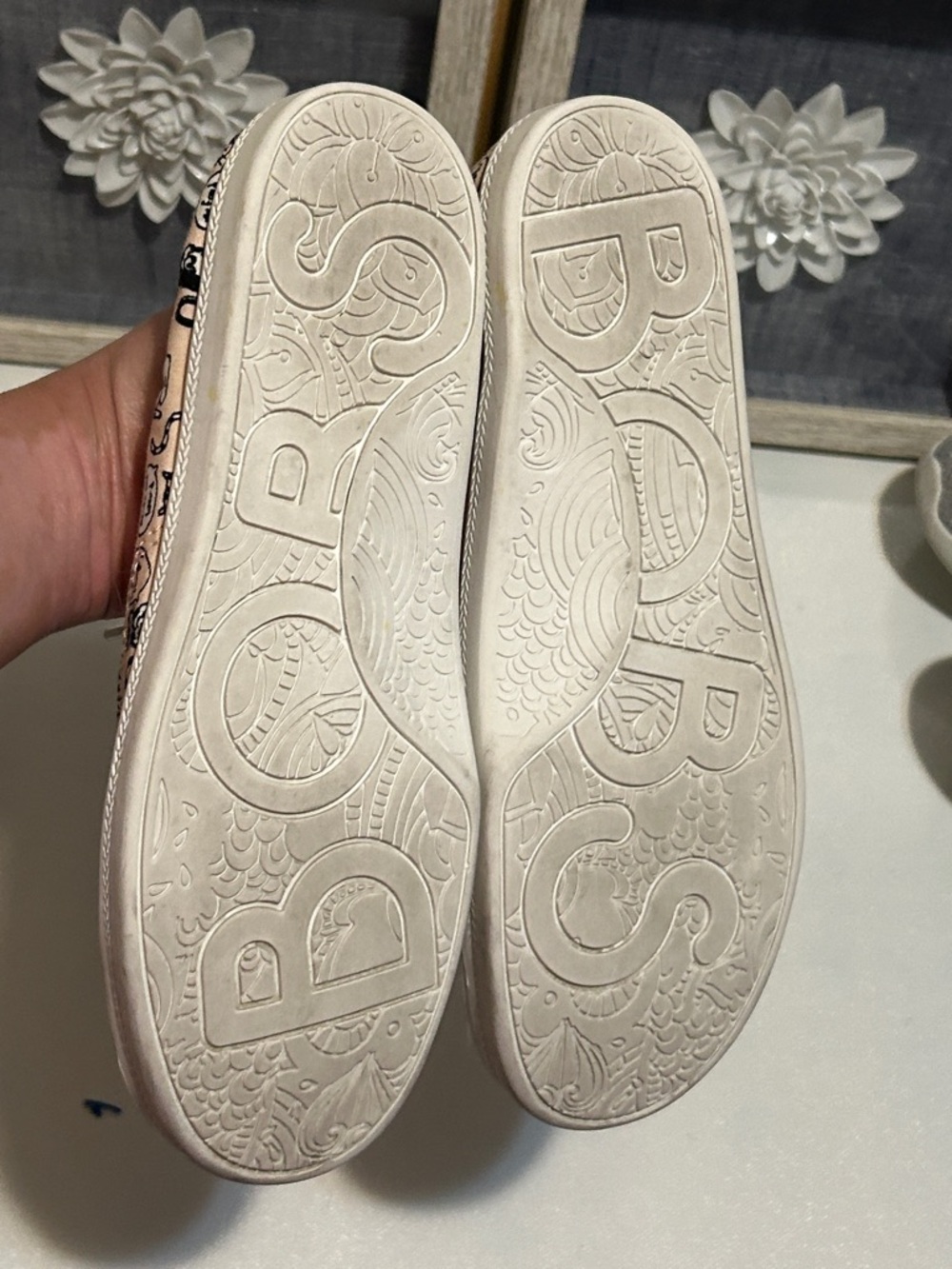 Skechers women'sPink Cat-Print BOBS Casual Sneakers - Picture 5 of 6
